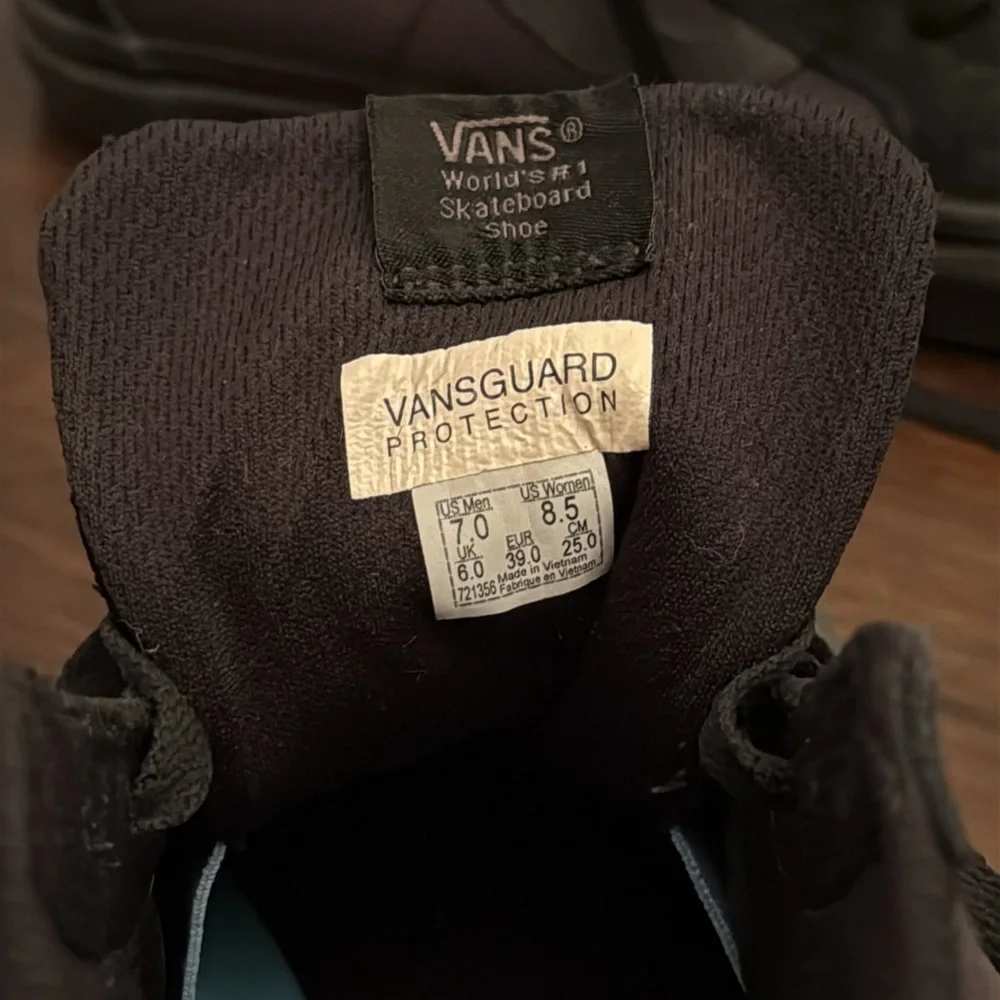 Vans Sk8-Hi Ultracush Shoe - Picture 10 of 11